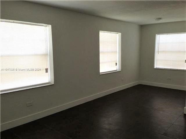 Building Photo - 1794 Normandy Dr