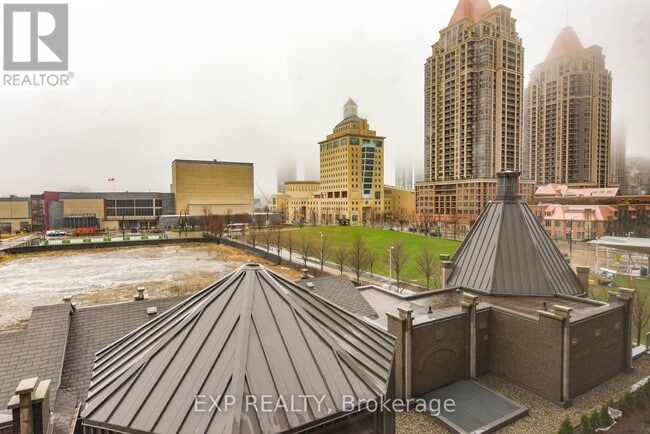 Building Photo - 388 Prince of Wales Dr