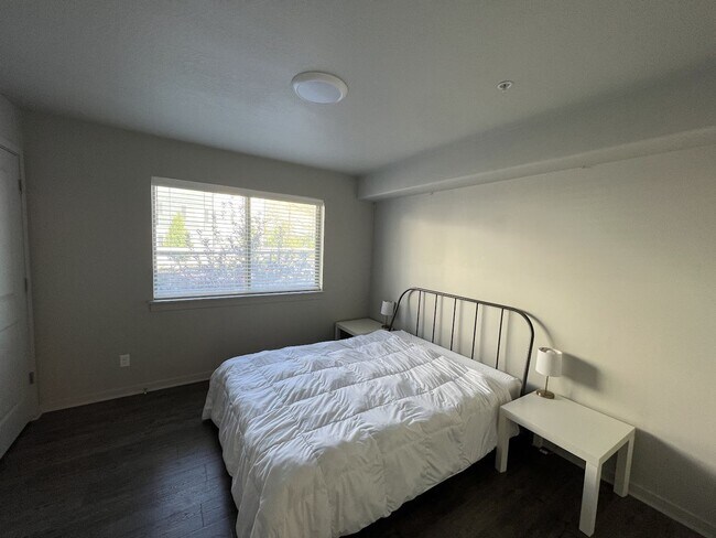 Foto del edificio - 2 Bedroom Pet Friendly Unit for Rent in Provo