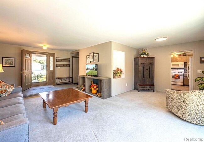 Building Photo - 6409 Durham Dr