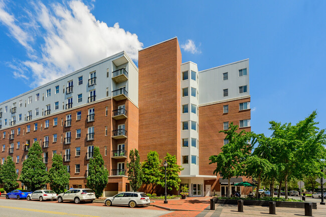 Building Photo - The Residences at Justison Landing