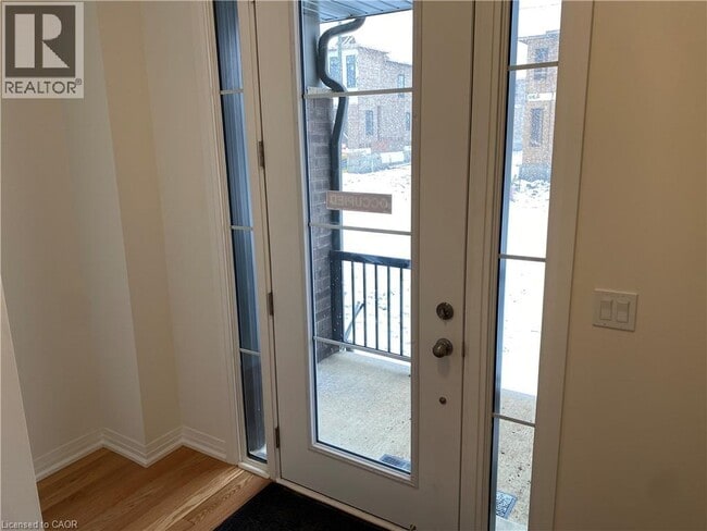 Building Photo - 70 Freedom Cres