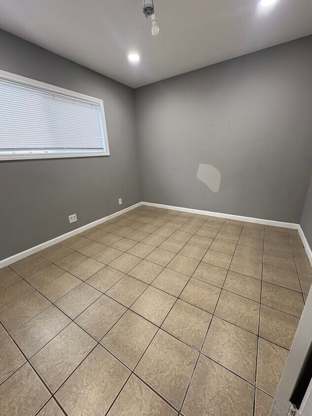 Foto del edificio - 7724 Ramish Ave