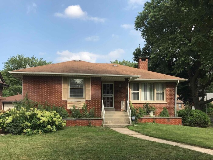 Primary Photo - 723 Manchester Ave