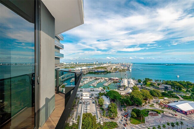 Foto del edificio - 398 NE 5th St