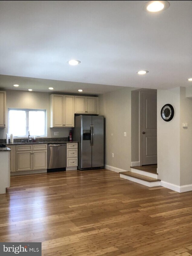 1016 Market St, Gloucester City, NJ 08030 House for Rent in