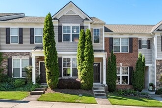 Building Photo - 100 Stratford Lakes Dr