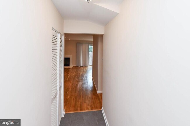 Foto del edificio - 49 Hawthorne Ct NE