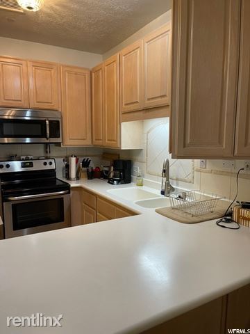 Building Photo - 2 br, 2 bath Condo - 838 E South Temple