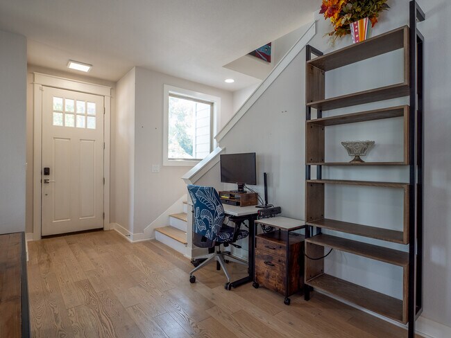 Foto del edificio - 6108 Friendswood Dr