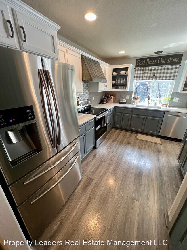 Building Photo - 4 br, 3 bath House - 225 NW 28th Street