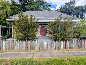 Building Photo - 321 Elizabeth Ave