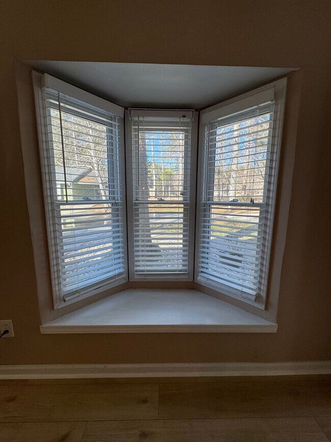 Foto del edificio - Updated 2/1.5 Duplex in Armuchee- $1,395