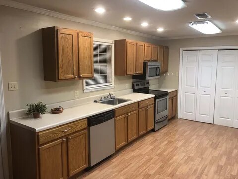 Foto del edificio - 160 Charity Ln