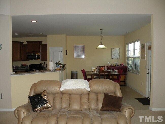 Building Photo - 210 Windy Peak Loop