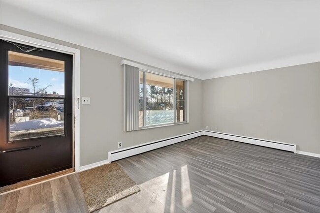 Building Photo - 23 W Burdick St