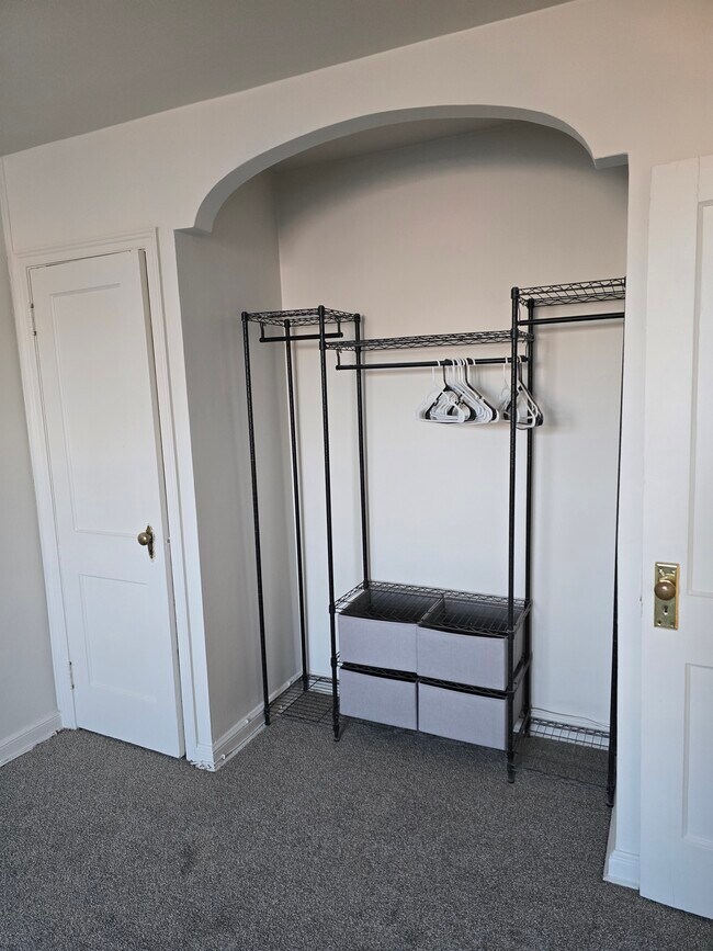 Foto del edificio - 1441 Hellerman St