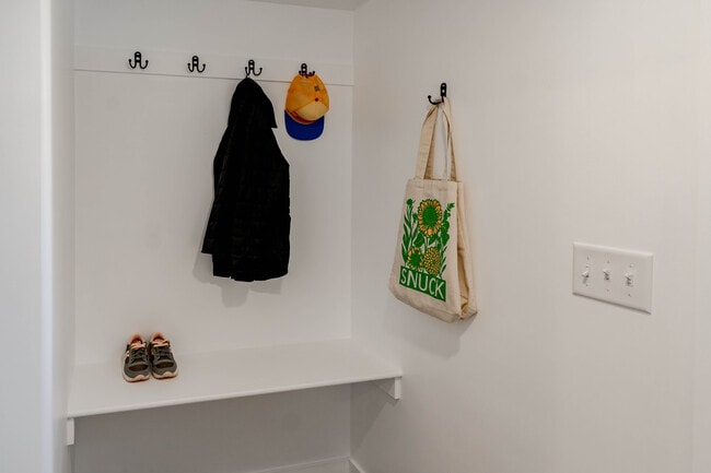 Entry way coat rack - 140 N 700 E