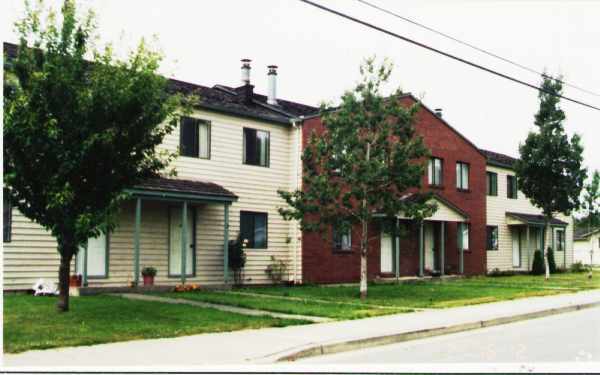 Primary Photo - 401 8th St