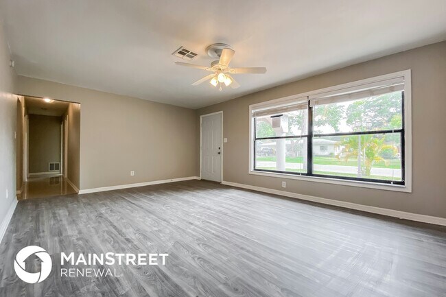Foto del edificio - 1524 Sandy Ln