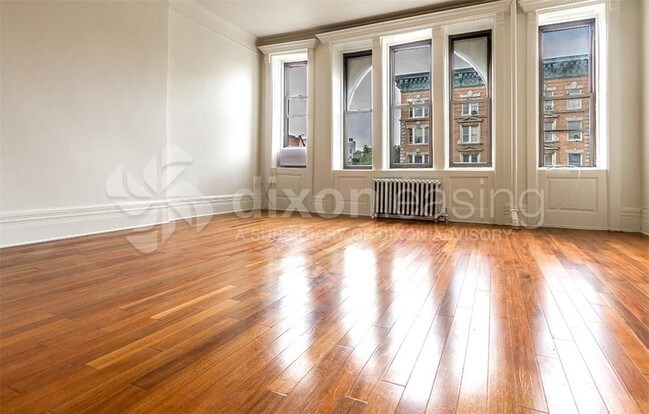 Foto del edificio - 722 Saint Nicholas Ave