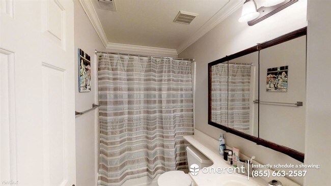 Building Photo - 3 br, 2 bath House - 1458 Cresthaven Lane -