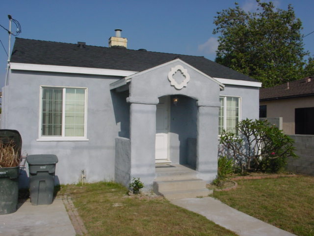 Primary Photo - 16922 S Hobart Blvd