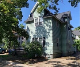 Building Photo - 329 Lyon St NE
