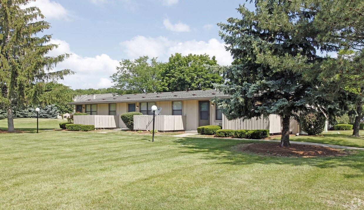 Olivewood Apartments Apartments 15127 Olivewood Dr Sterling Heights