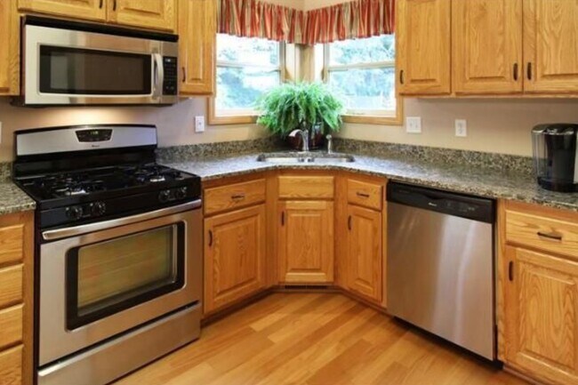 Foto del edificio - 9282 Creek Way
