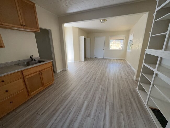 Foto del edificio - Charming 2 Bed 1 Bath home located in Eureka