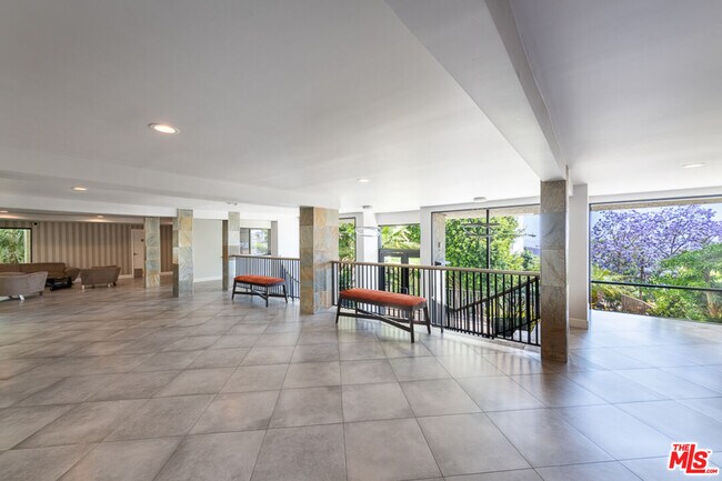 Foto del edificio - 1230 Horn Ave