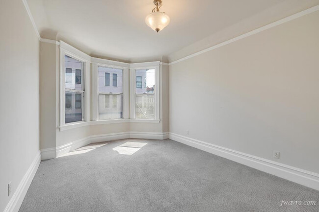 Building Photo - 3338 19th St