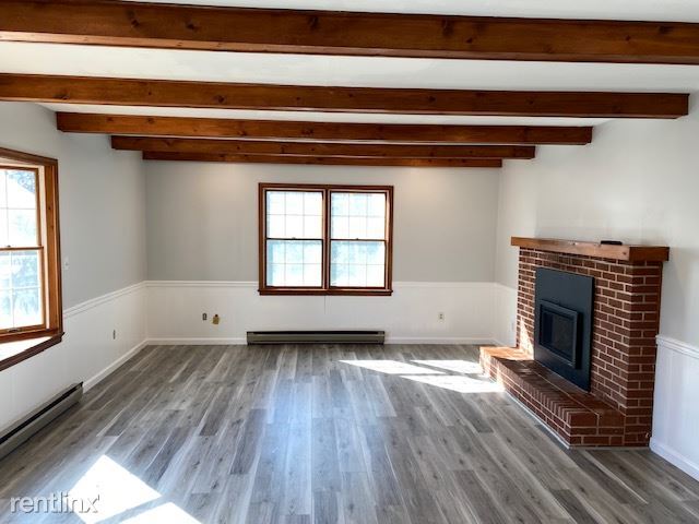 Building Photo - 3 br, 1.5 bath House - 2021 Yale Ave.