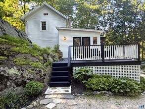 Building Photo - 25 E Shore Rd