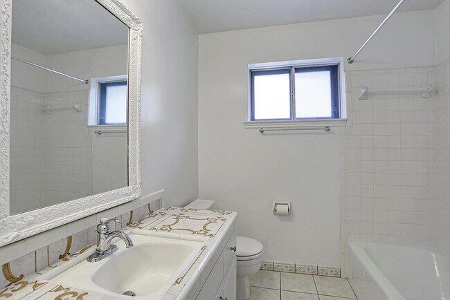 Foto del edificio - 12426 Attlee Dr