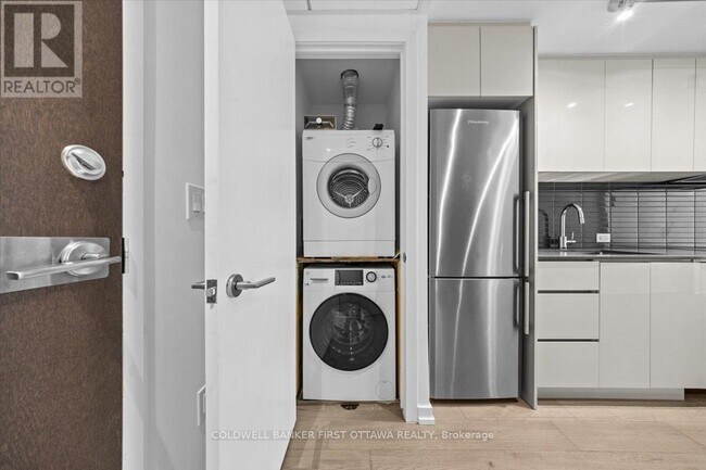 Photo du bâtiment - 906-199 SLATER STREET