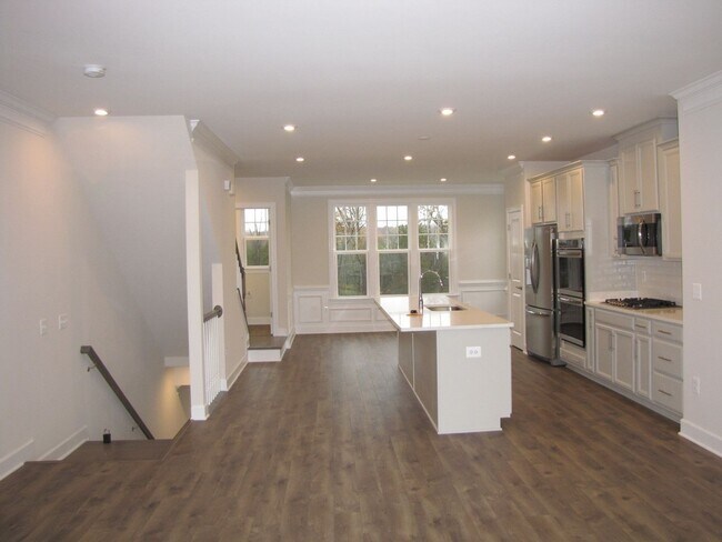 Foto del edificio - End Unit Townhouse Haymarket