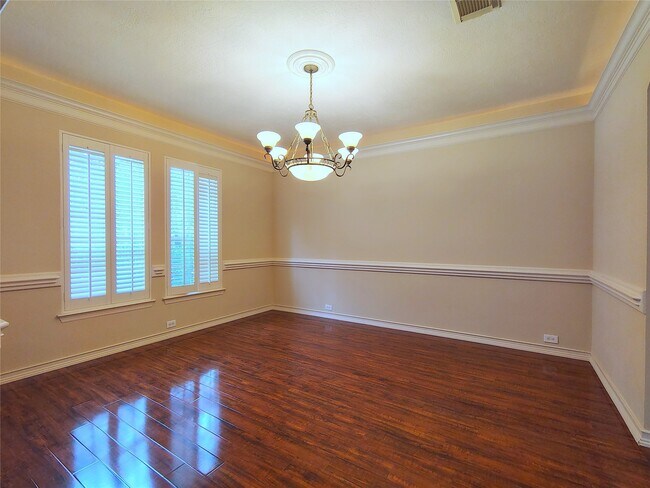 Foto del edificio - 5606 Grandwood Ln