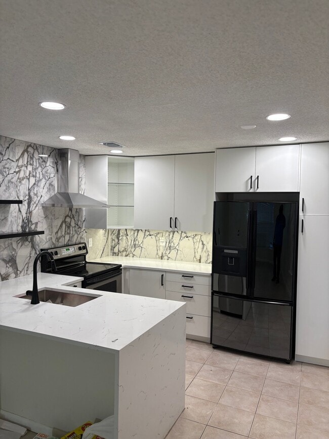 Foto del edificio - 5724 Boynton Crescent