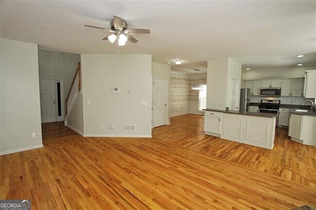 Building Photo - 2210 Orchard Park Cir NW
