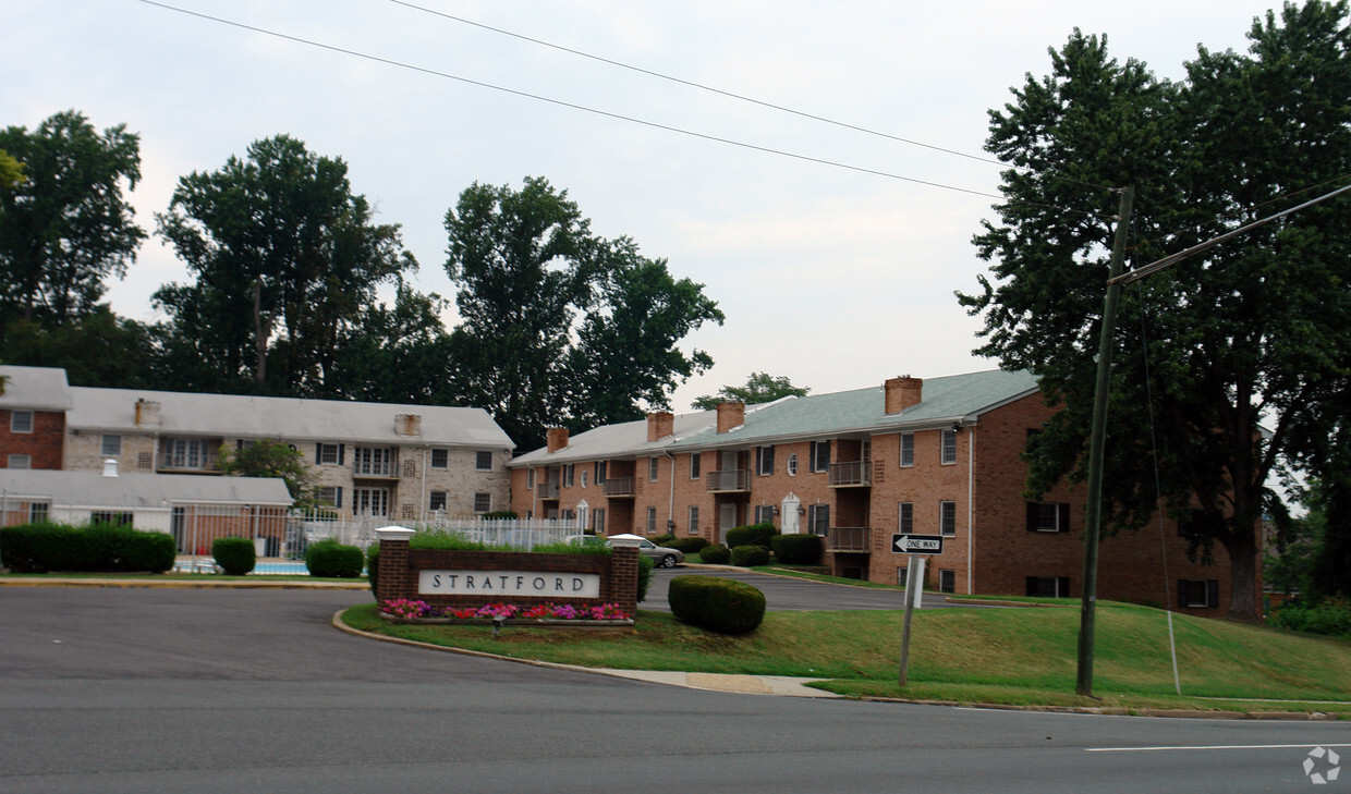 Foto del edificio - Stratford Apartments