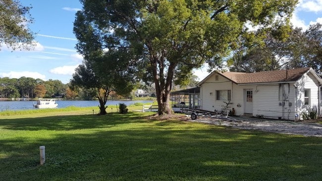 Building Photo - 3409 N Orange Blossom Trl