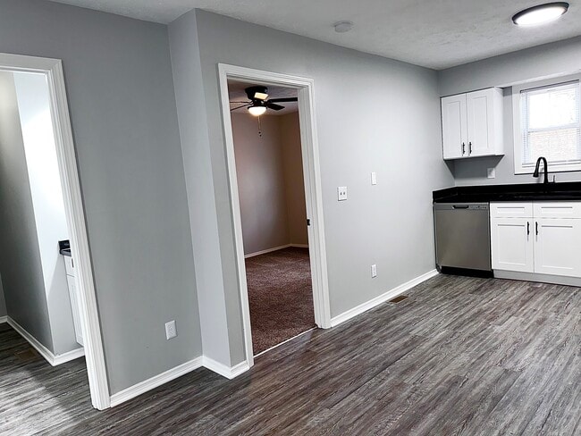 Building Photo - Stapleton