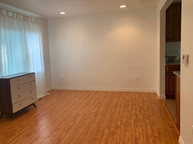 Foto del edificio - 1220 Boynton St