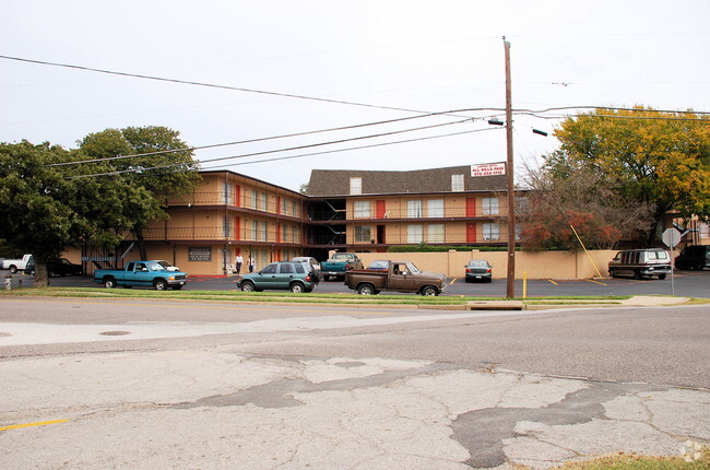 Foto del edificio - Crescent Ridge Apartments