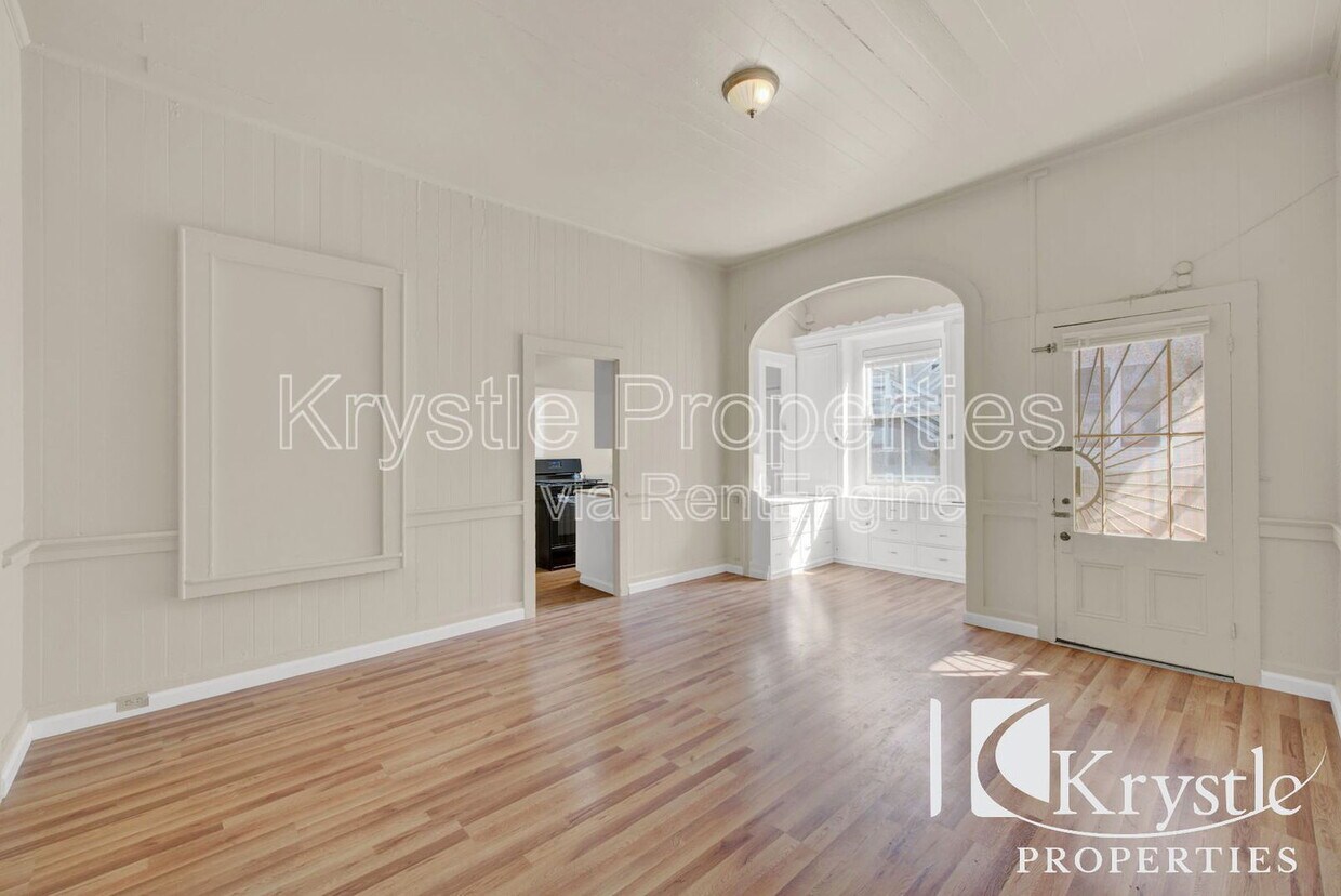 Foto principal - 1128 Marin St