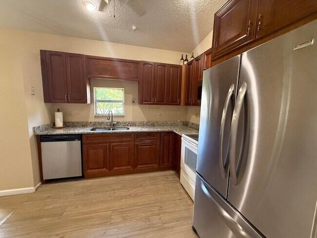 Foto del edificio - 5470 Colbright Rd