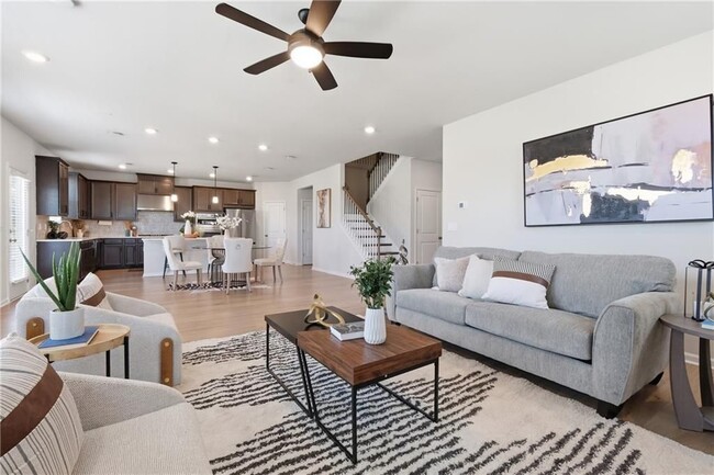Building Photo - 8820 Shipton Cir