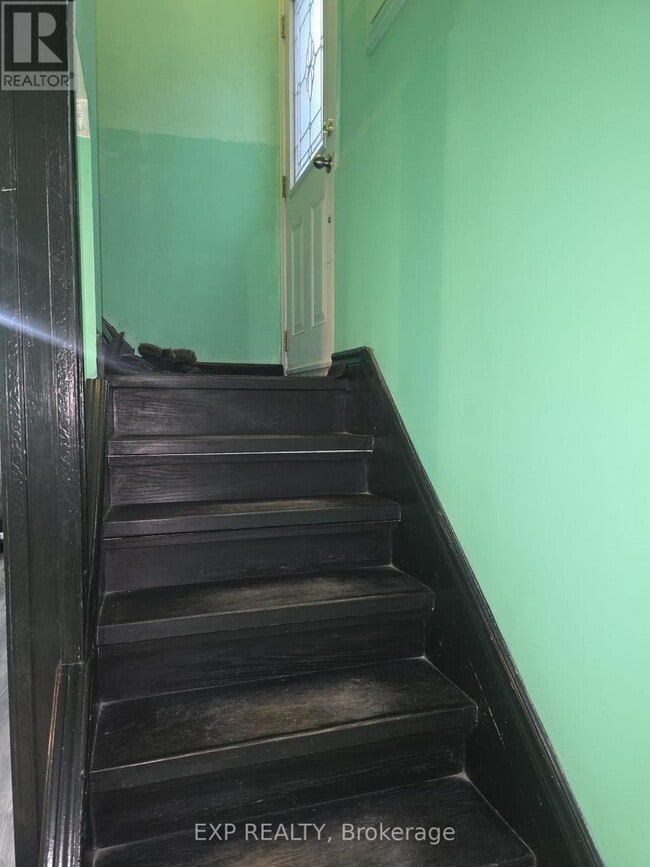 Building Photo - 74 Ranstone Gardens